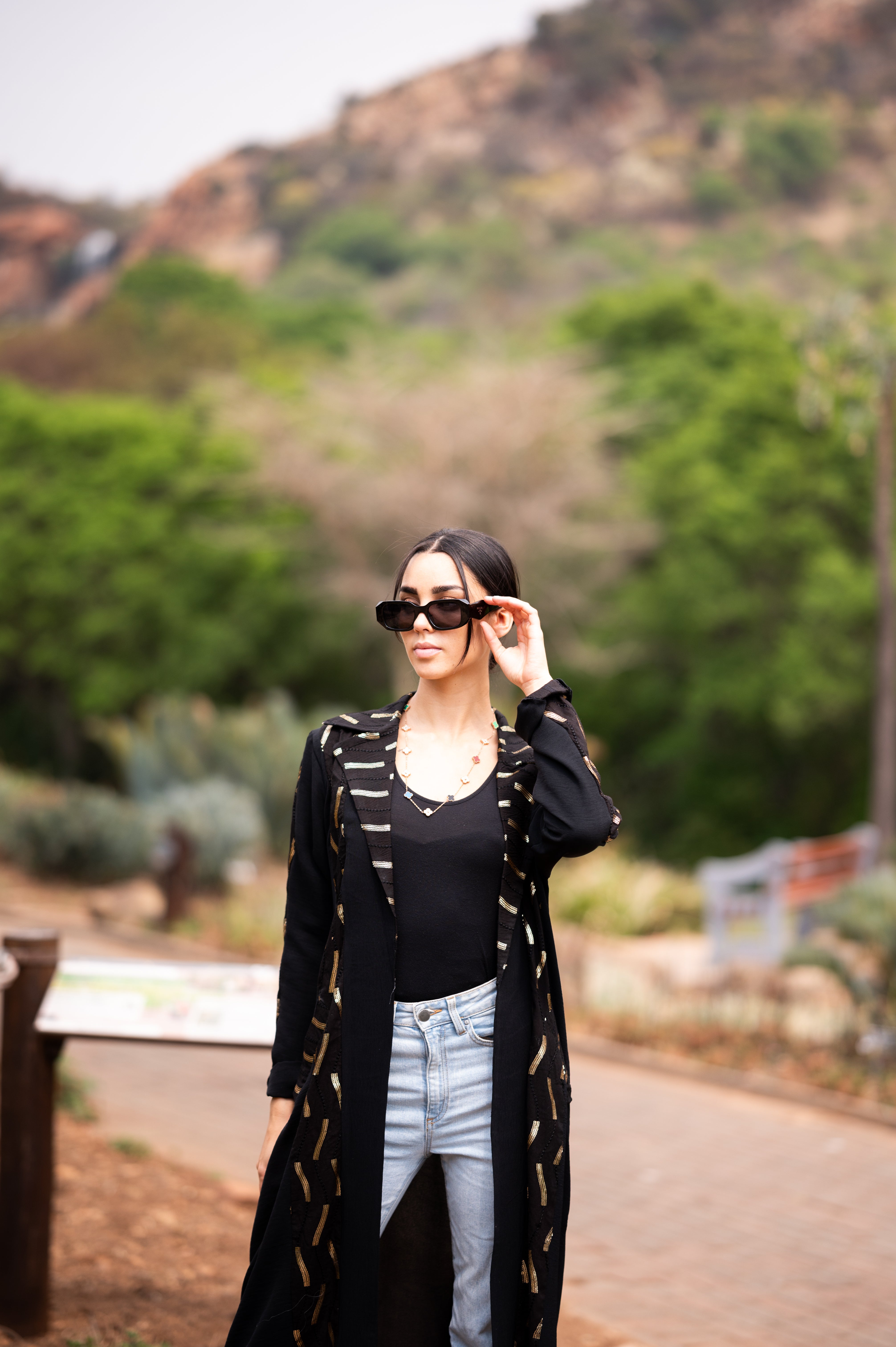 AZALEA (black)