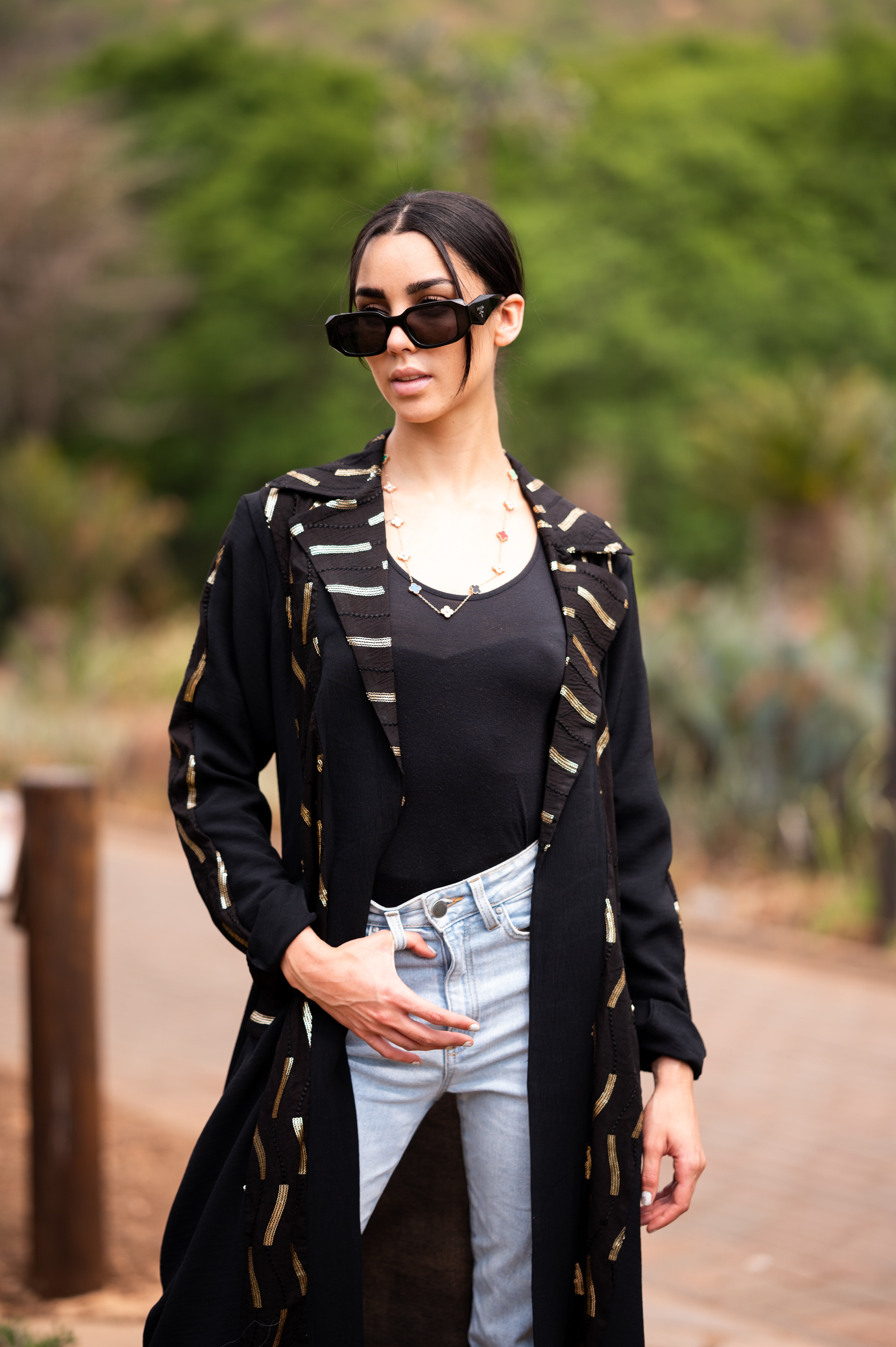 AZALEA (black)