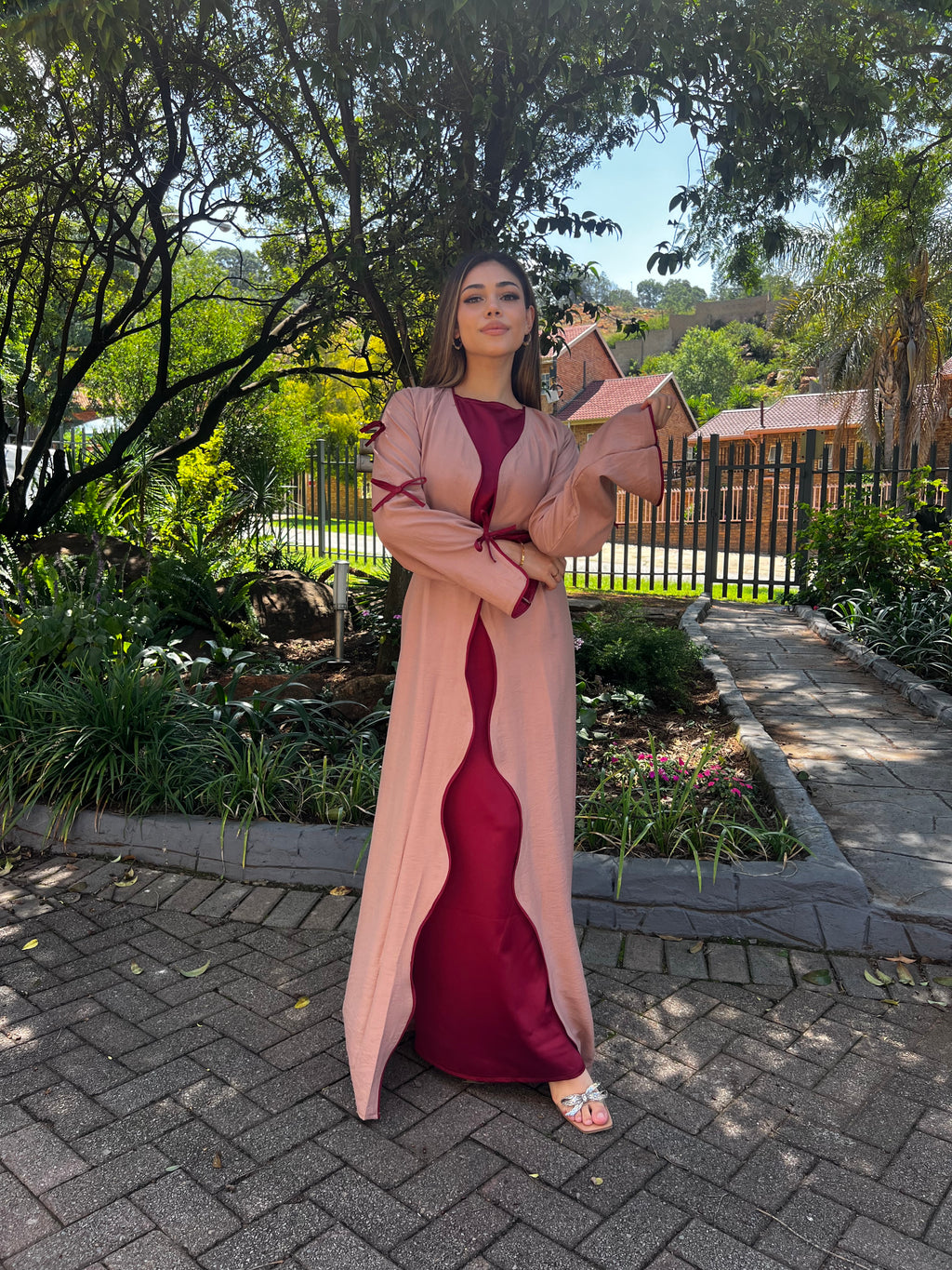 Belle abaya in Ruby